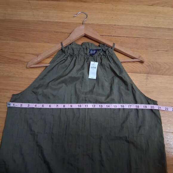GAP NWT High Neck Ruffle Crinkle Blouse Tank Olive Green Medium - Picture 8 of 9